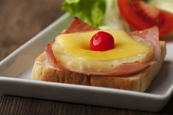 Kahvaltı tost ile Hawaii Close-Up