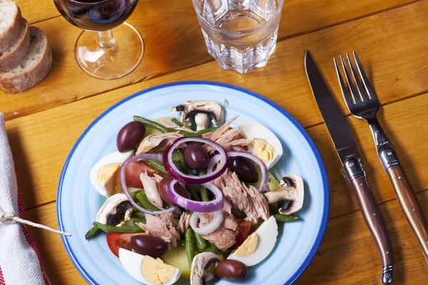 Verse Gemengde Salade Plaat Met Vinaigrette — Stockfoto