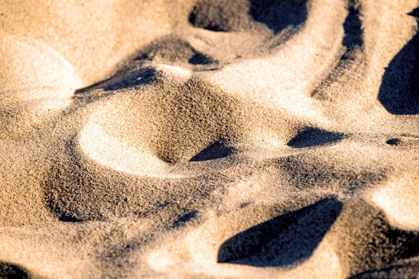 Текстура Пляжного Песка Волнами Солнечный День — стоковое фото
