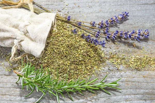 Hierbas Provence Con Lavanda Romero Bolso Del Yute — Foto de Stock