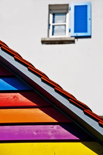 塗装の屋根の日の時間ショット — ストック写真