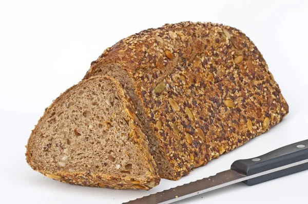 Крупный План Вкусного Цельнозернового Хлеба — стоковое фото