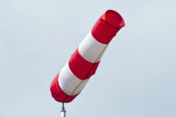 Vermelho Branco Windsock Perto — Fotografia de Stock