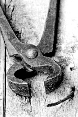 Eski paslı Plies atış kapatın