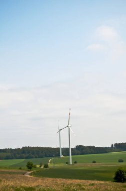 Almanya'da Rüzgar tekerlekler. alternatif enerji kavramı