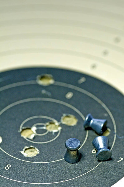 Боеприпасы для воздушного оружия с целевой бумагой
