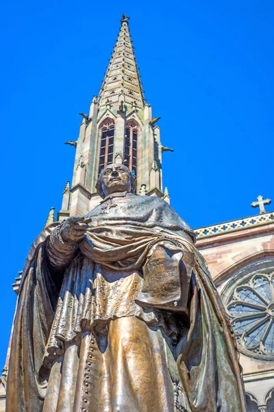 Obernai Alsace Fransa Yılında Piskopos Freppel Anıtı — Stok fotoğraf