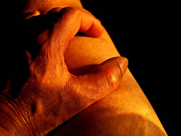Γκρο Πλαν Φωτογραφία Του Ανώτερος Γυναικείο Χέρι — Φωτογραφία Αρχείου