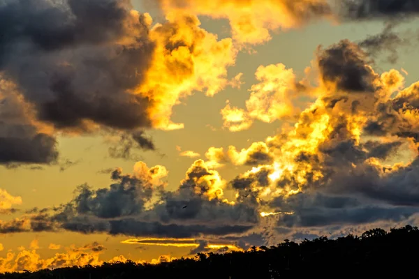 Molnet Sky Sent Eftermiddagen — Stockfoto