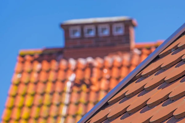 屋根の赤 新しい屋根タイル — ストック写真