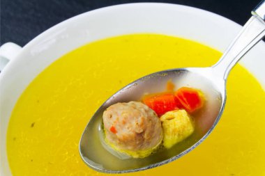 Lezzetli tavuk suyu yakın atış