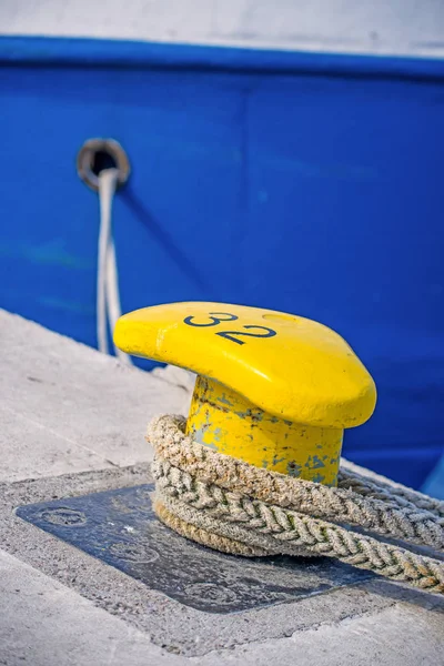 Mooring Line Trawler Close Shot — Stock Photo, Image