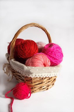 sepeti renkli düğüm ile