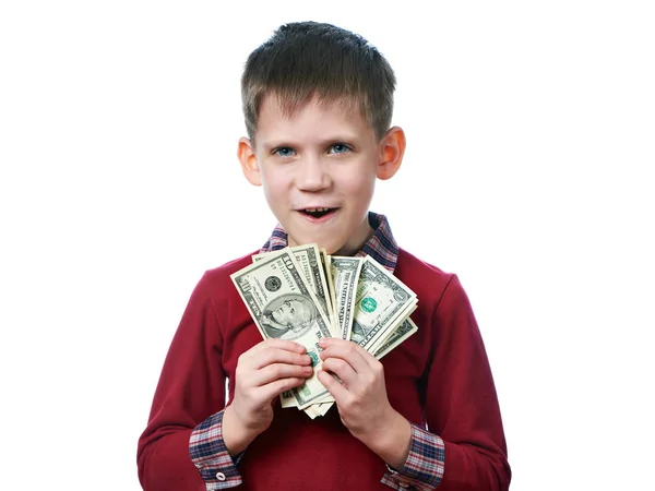 Красивый маленький мальчик с долларовыми купюрами в руках изолированы — стоковое фото