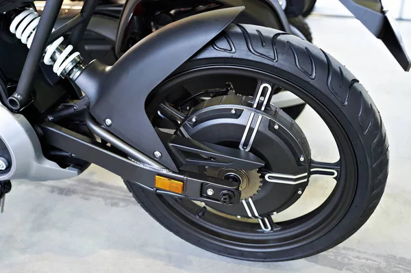 Hinterrad Elektro-Motorrad mit Motor im Inneren — Stockfoto