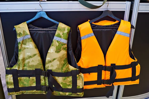 Dispositivo di galleggiamento personale come salvagente in negozio — Foto Stock