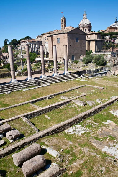 Tempio di Venere e Roma — Stock Photo, Image