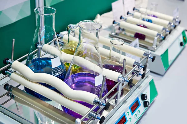 Linear and orbital shakers in chemical laboratory — Stock Photo, Image