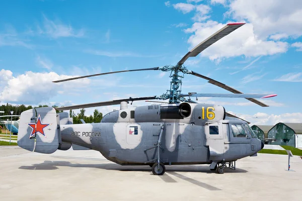 Ka-29 Helicóptero soviético de transporte y combate — Foto de Stock