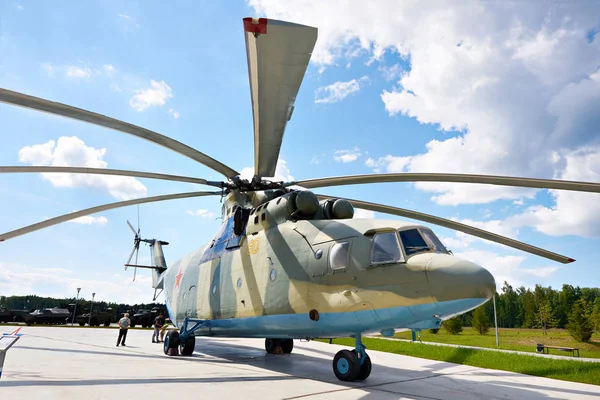 Mi-26 russischer Schwertransporthubschrauber — Stockfoto