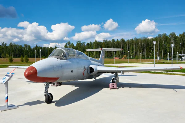 Aero l-29 dolphin maya military jet trainer flugzeug — Stockfoto