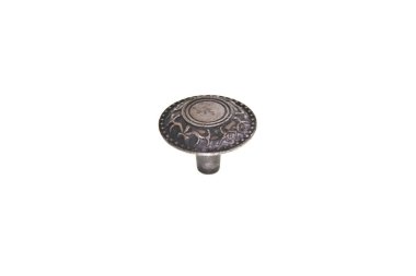 Kapı kolu beyaz arkaplanda izole edildi