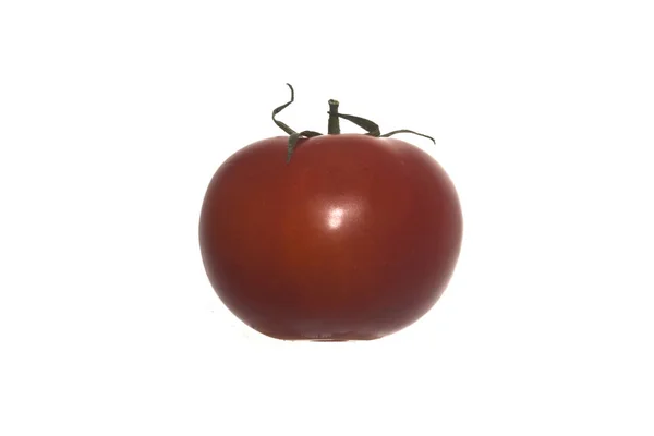 Tomate isolado sobre fundo branco — Fotografia de Stock