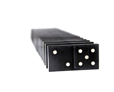 Domino beyaz arkaplanda izole edildi