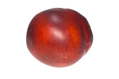 Beyaz arkaplanda şeftali izole