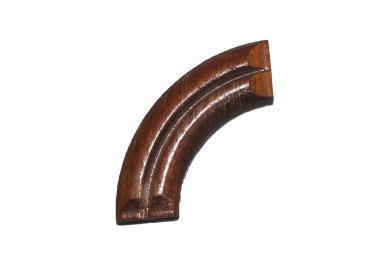 Beyaz arkaplanda izole edilmiş ahşap köşe