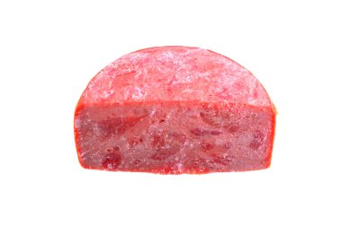 Beyaz arkaplanda izole edilmiş et