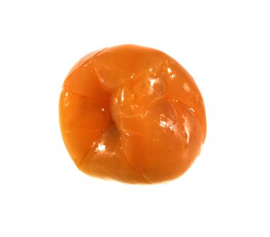 Beyaz arka planda izole edilmiş konserve domatesler