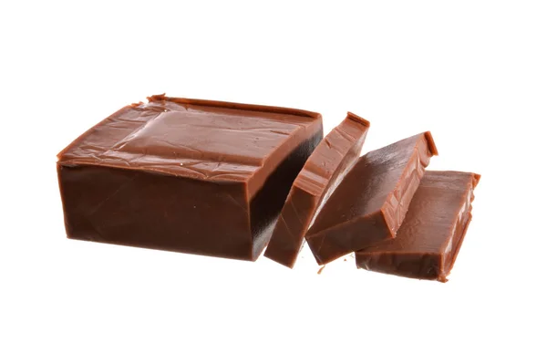 Chocolade kaas geïsoleerd op witte achtergrond — Stockfoto