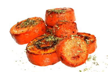 Beyaz arka plan üzerinde izole kırmızı havuç