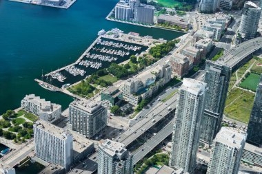 Toronto şehrinin gökyüzü manzarası, Kanada