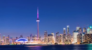 Toronto şehri gün batımında ufuk çizgisi, Ontario, Kanada