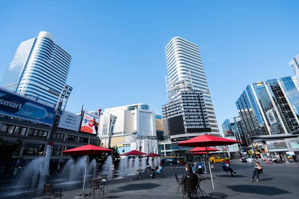 Toronto Kanada Daki Yonge Dundas Meydanı — Stok fotoğraf