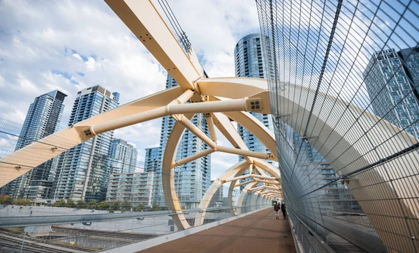 Puente Luz Pedestrian Bridge Торонто Онтарио Канада — стоковое фото