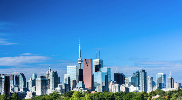 Торонто вид на город с Ривердейл Авеню. Онтарио, Канада
