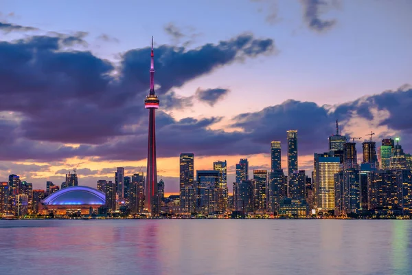 Toronto Skyline Città Sulla Sera Nuvolosa Ontario Canada — Foto Stock