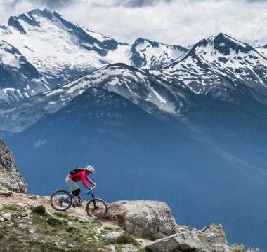 Whistler dağlarındaki Dağ Bisikletçileri, İngiliz Kolombiyası, Kanada