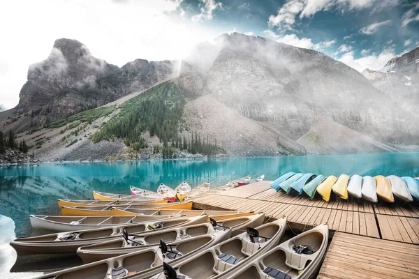 Belo Lago Moraine Parque Nacional Banff Alberta Canadá — Fotografia de Stock