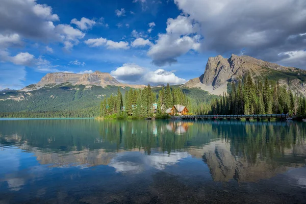 Hermoso Lago Esmeralda Parque Nacional Yoho Columbia Británica Canadá — Foto de Stock