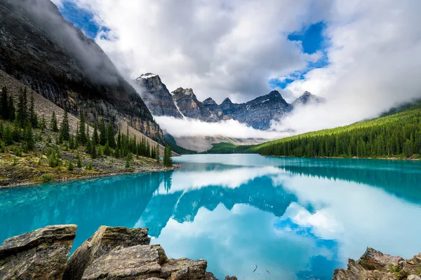 Bellissimo Lago Della Morena Nel Parco Nazionale Banff Alberta Canada — Foto Stock