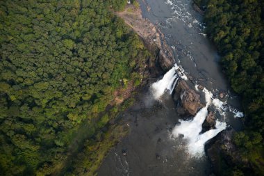 Thrissur Bölgesi, Kerala, Hindistan 'daki Chalakudy Taluk' ta Athirappilly Şelalesi