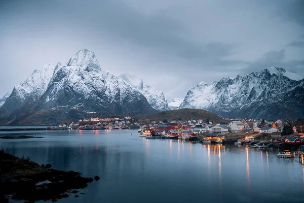 Norveç Lofoten Adaları Ndaki Güzel Kış Manzarası — Stok fotoğraf