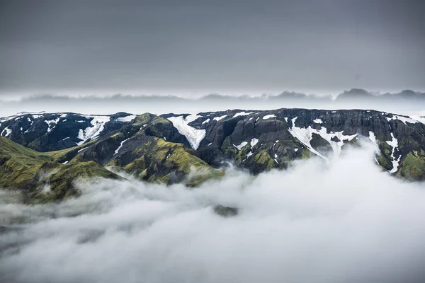 冰岛夏天美丽的山景 — 图库照片