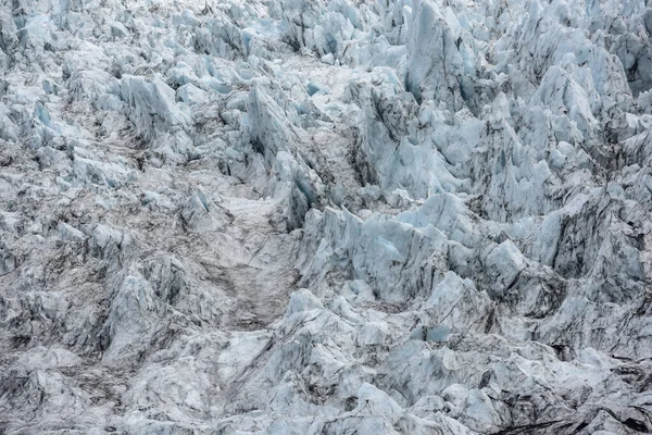 Κόσμος Ανεβαίνει Στον Παγετώνα — Φωτογραφία Αρχείου