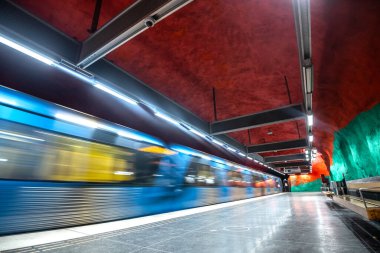 Stockholm, İsveç 'teki güzel metro istasyonları