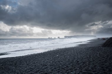 Reynisfjara Kara Kum Sahili Vik, İzlanda